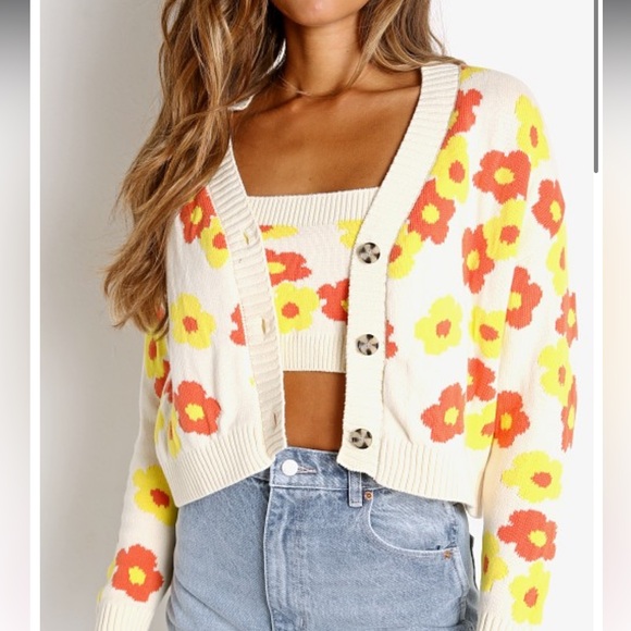 CALLAHAN- MEG CARDIGAN SET SIZE SMALL - Picture 2 of 7